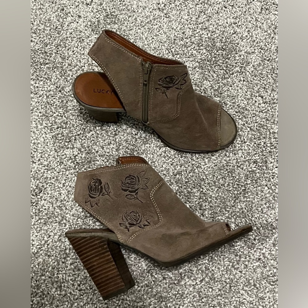 Lucky Brand Taupe Floral Heeled Boots Size 8